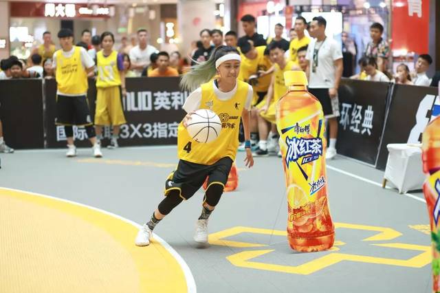 篮球名宿指导传授技巧，学员进步明显的简单介绍