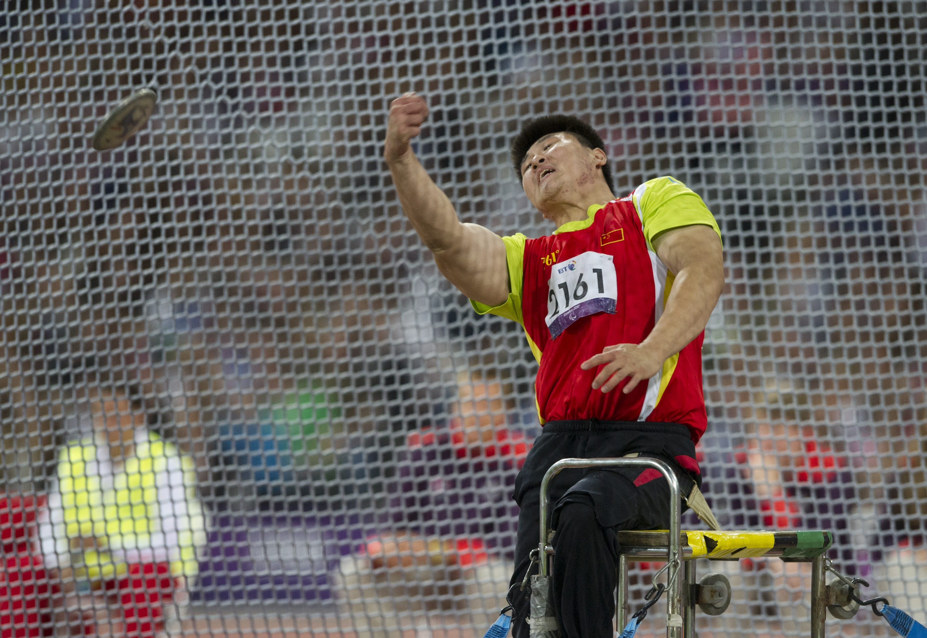 拉脱维亚选手披荆斩棘登上领奖台