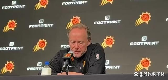 史浩克客场不敌对手，球队连败形势堪忧的简单介绍