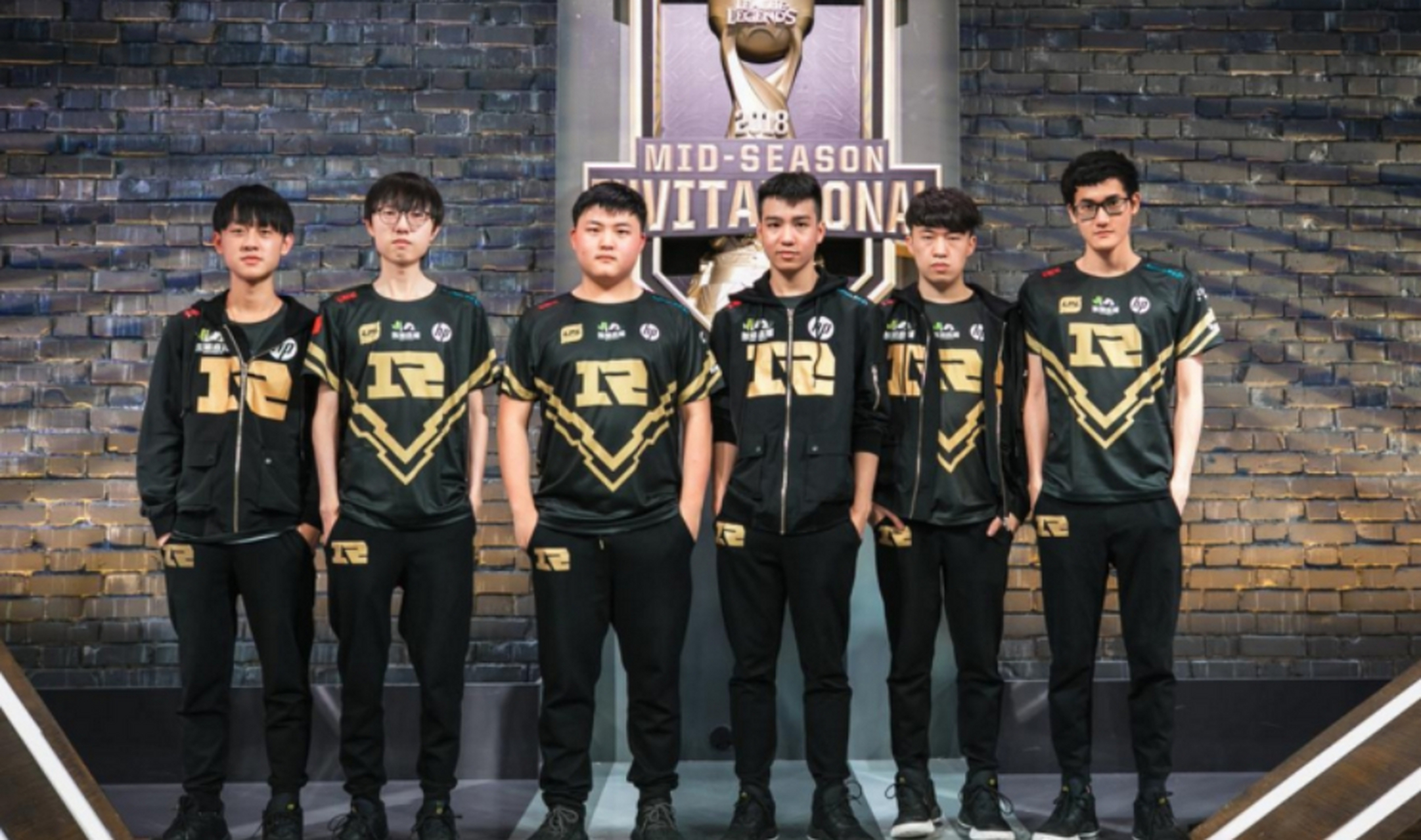 包含RNG翻盘G2,ShowMaker团战一打五顶尖较量八强赛,让粉丝疯狂欢呼的词条 包含RNG翻盘G2,ShowMaker团战一打五顶尖较量八强赛,让粉丝疯狂欢呼的词条