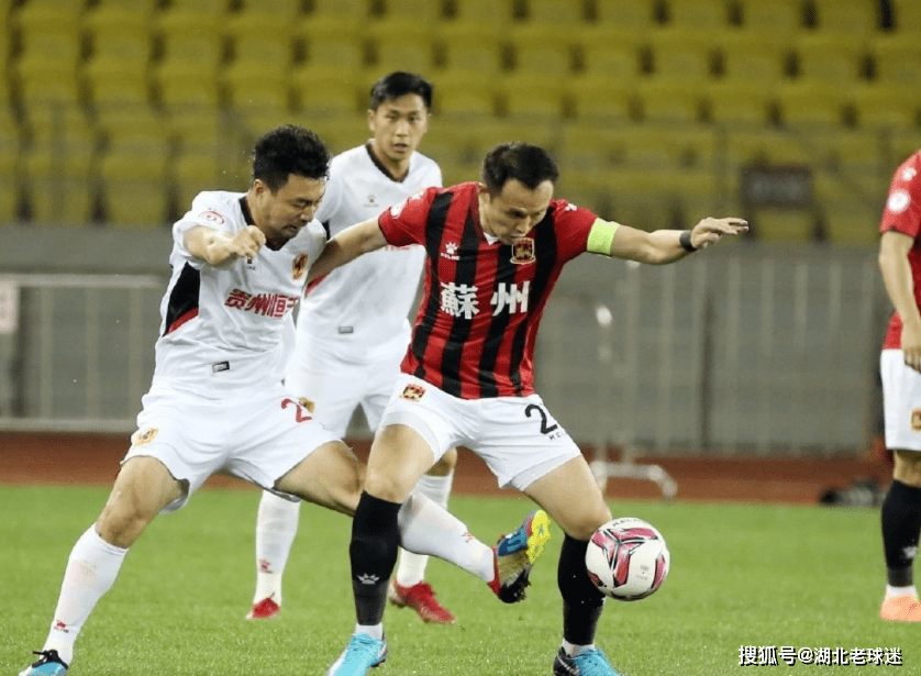 温泉城球迷大规模聚会,球队得到极大支持 温泉城球迷大规模聚会,球队得到极大支持