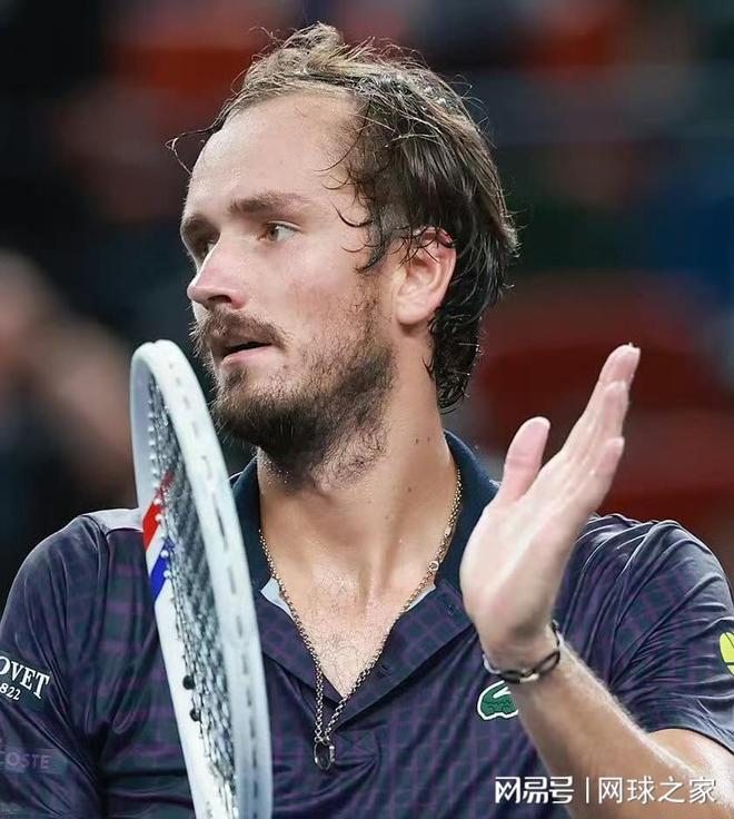 德国网球队绝杀法国网球队，梅德韦杰夫打破历史纪录的简单介绍