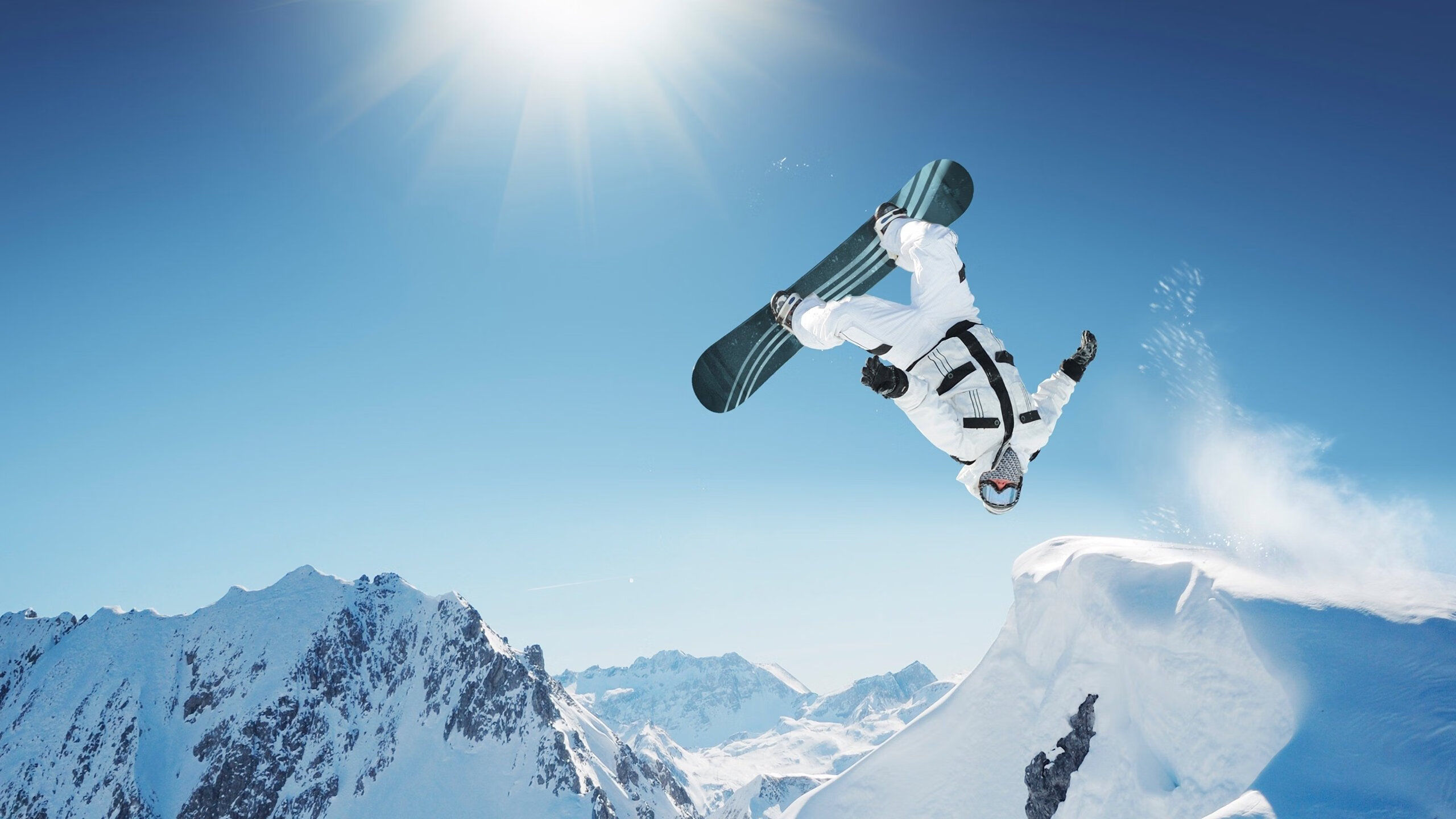 开云下载-碾压与星光，当团队利刃遇见出鞘的孤剑