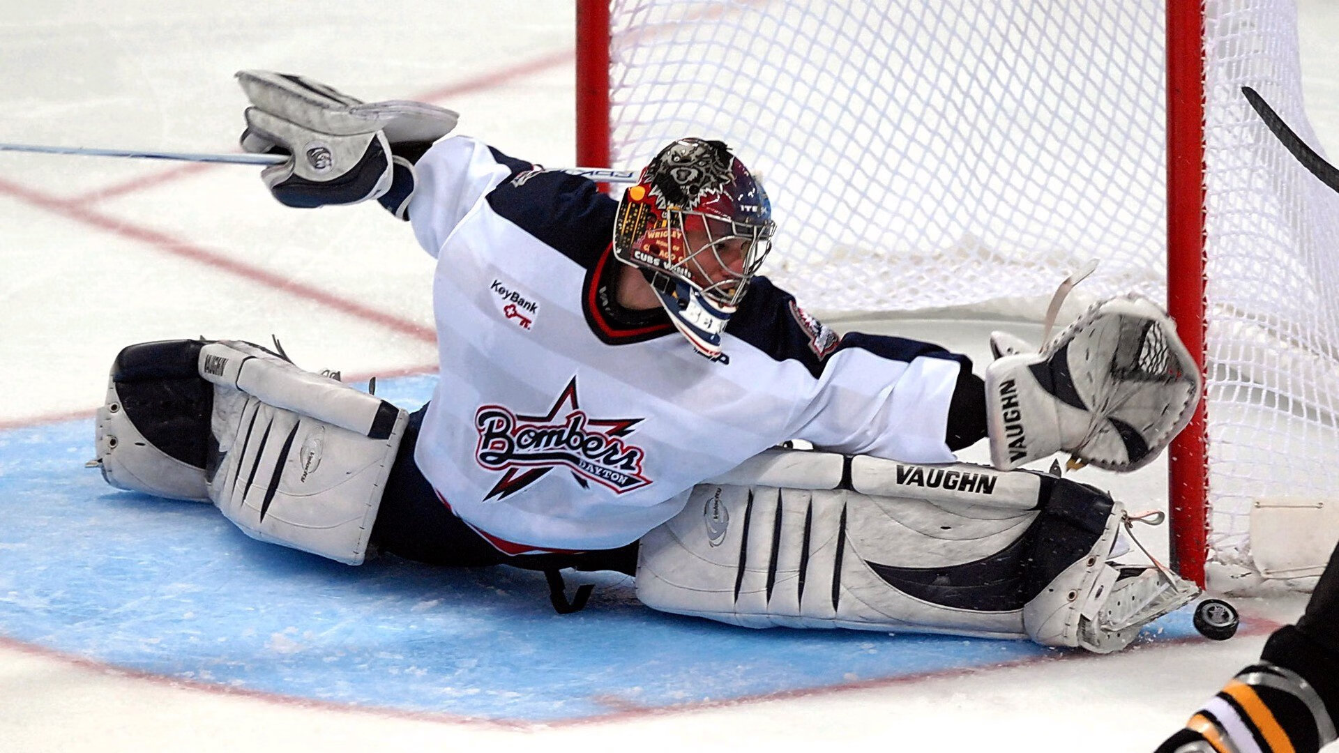 开云体育官方网站-赛道上的悬殊之战，哈斯技术碾压索伯，拉塞尔逆境中闪耀高光